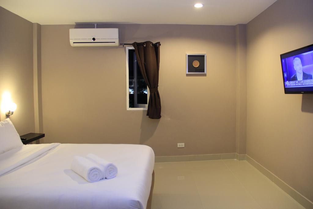 Shooters Guesthouse Pattaya Room photo